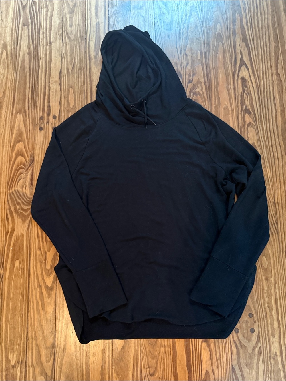 Women’s black Hooded tunic Long-Sleeve Shirt